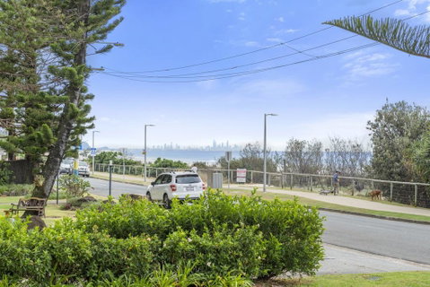 POINTVIEW LODGE, UNIT 1 - Accommodation Broadbeach 3