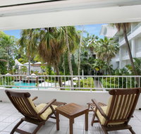 Poolside Apt In Alamanda Beachfront Resort 74 - Accommodation Broadbeach