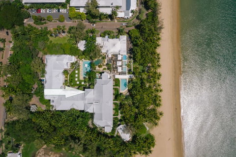 Poolside Apt. In Alamanda Beachfront Resort (41) - Accommodation Broadbeach 1