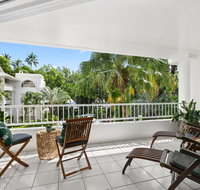 Poolside Apt. In Alamanda Beachfront Resort 56 - Accommodation Broadbeach