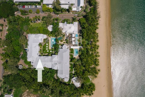 Poolside Apt. In Alamanda Beachfront Resort (67) - Accommodation Broadbeach 1