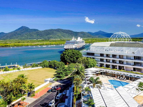 Pullman Reef Hotel Casino - Accommodation Broadbeach 1