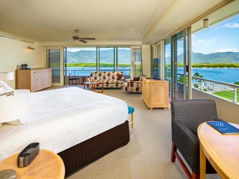 Pullman Reef Hotel Casino - Accommodation Broadbeach 2