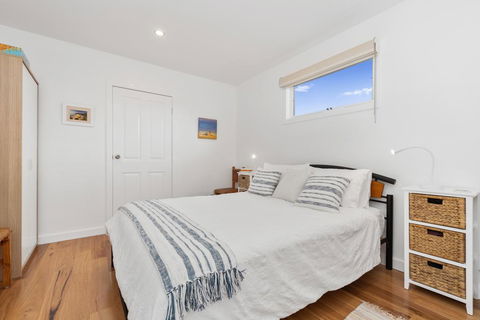 Quiet, Luxurious Guest House - Couples Retreat - Accommodation Broadbeach 3