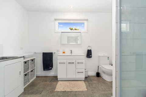 Quiet, Luxurious Guest House - Couples Retreat - Accommodation Broadbeach 1