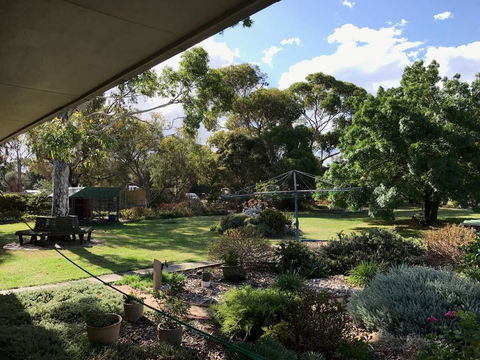 Relaxing Geelong Studio - Accommodation Broadbeach 1