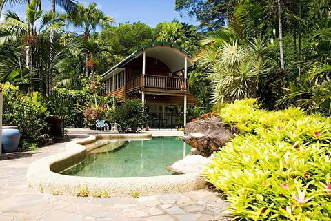 Rocky Point Retreat - Accommodation Broadbeach 3