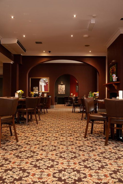 Royal Hotel Singleton - Accommodation Broadbeach 3