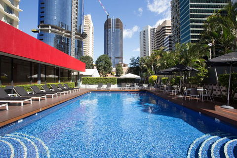 Royal On The Park - Accommodation Broadbeach 0