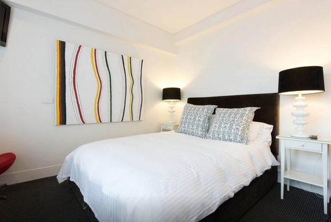 Rubys Room With A View @ Potts Point - Accommodation Broadbeach 2