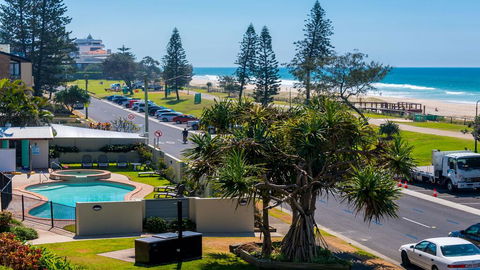 Sandrift Beachfront Apartments - Accommodation Broadbeach 0
