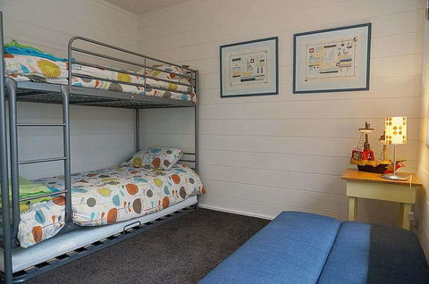 Santa Monica - Accommodation Broadbeach 3