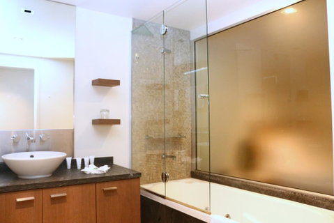 Sea Temple Private Studio 423 - Accommodation Broadbeach 2
