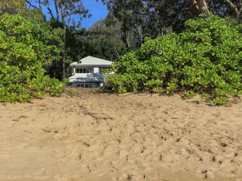 Seabreeze Beachfront - Clifton - Accommodation Broadbeach 1