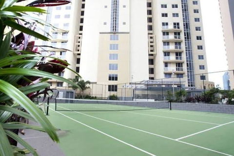 SK2 - 3BR With Pool Gym Steam Room In Story Bridge - Accommodation Broadbeach 2