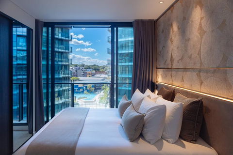 SKYE Suites Green Square - Accommodation Broadbeach 2