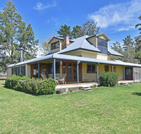Soldiers Cottage picturebook vineyard home - Accommodation Broadbeach