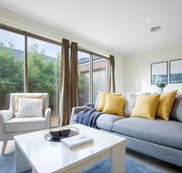 Spacious Lovely 5Beds homePoint Cook - Accommodation Broadbeach