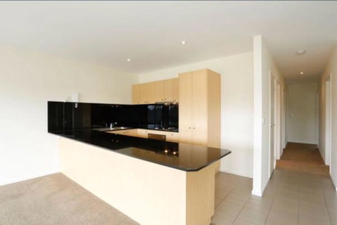 Spectacular River Views In Fabulous Footscray. - Accommodation Broadbeach 3