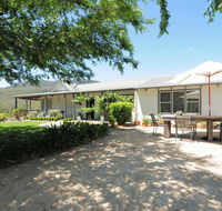 Spring Grove Dairy - Picturesque views - Accommodation Broadbeach
