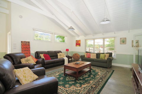 Spring Grove Dairy - Picturesque Views! - Accommodation Broadbeach 3