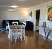 Starline Alpacas Farmstay Resort - Accommodation Broadbeach