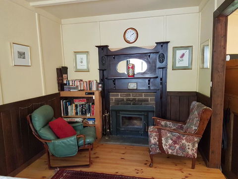 Stringer's Cottage - Accommodation Broadbeach 3