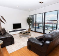 Stylish Inner City Penthouse Apartment - Accommodation Broadbeach