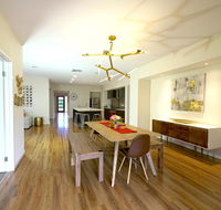 Stylish Luxe House For Big Group Near Shopping Center - Accommodation Broadbeach