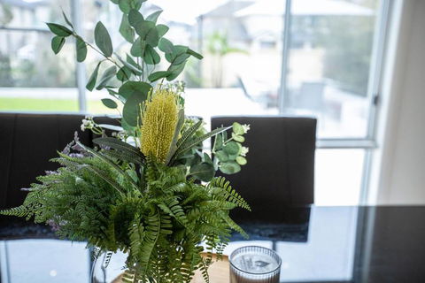 Superb Luxe 5BR House@Point Cook Near Lake - Accommodation Broadbeach 2