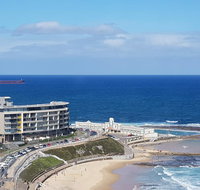 Supercar fan's dream - track side apartment 1 - Accommodation Broadbeach