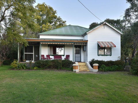 Tabitha Hill Cottage - Accommodation Broadbeach 1
