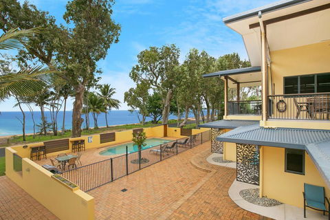 Taihoa Holiday Units Adults Only - Accommodation Broadbeach 1
