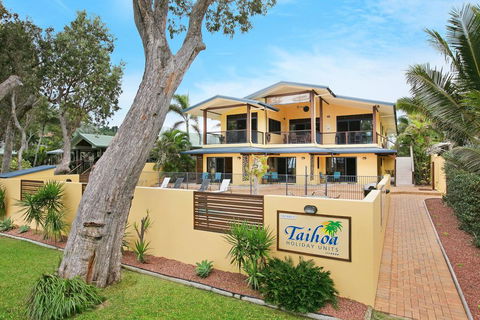 Taihoa Holiday Units Adults Only - Accommodation Broadbeach 0