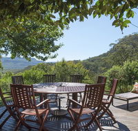 Taliesin - Beautiful 4 bedroom home with amazing views - Accommodation Broadbeach