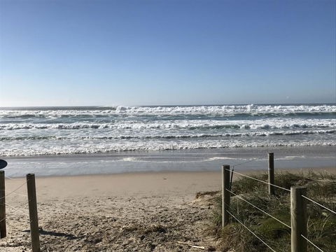 Tallow Beach Motel - Accommodation Broadbeach 0