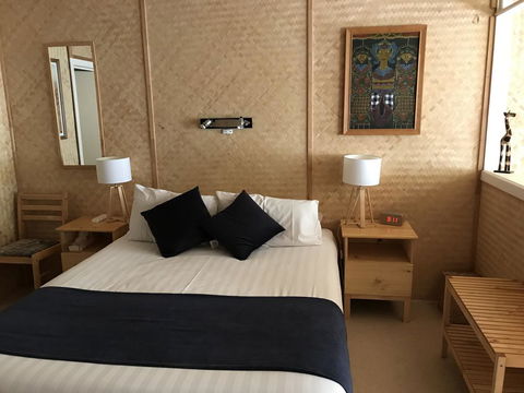 Tallow Beach Motel - Accommodation Broadbeach 1