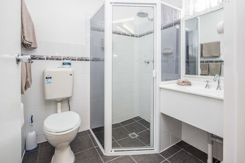 Tally Ho Motor Inn - Accommodation Broadbeach 3