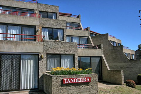 Tanderra 16/28 Park Road - Accommodation Broadbeach 0