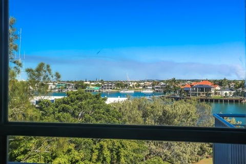 Taranaki Apartment - Accommodation Broadbeach 1