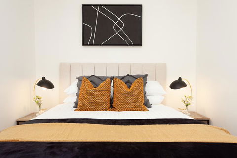 Tasteful Modern Studio 2.3Km From City Centre - Accommodation Broadbeach 1