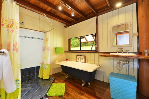 Tea Tree Cottage - Accommodation Broadbeach 3