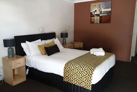 Tenterfield Tavern And Motor Inn - Accommodation Broadbeach 0