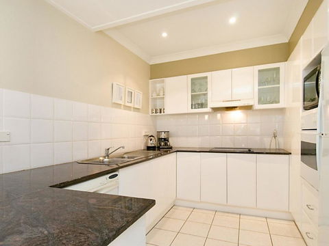 Terrigal Townhouse - 1/21 Campbell Crescent, Terrigal - Accommodation Broadbeach 1