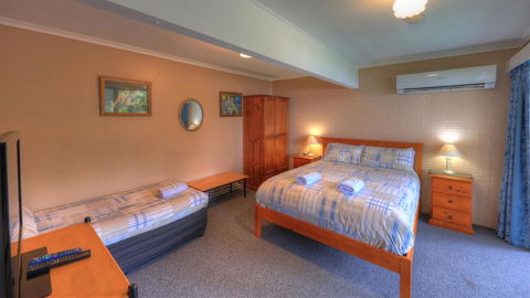 The 2C's Bed & Breakfast - Accommodation Broadbeach 0