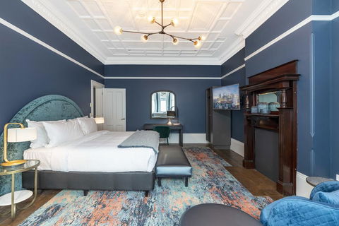 The Albert Mosman - Accommodation Broadbeach 0