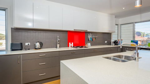 The Art House - Accommodation Broadbeach 3