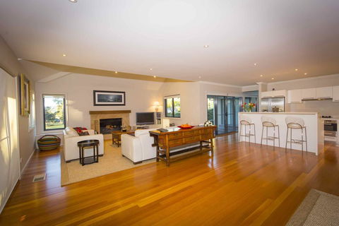 The Arthouse - Accommodation Broadbeach 1
