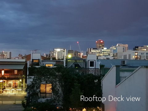 The Artisan - 3BR House In The City - Accommodation Broadbeach 1