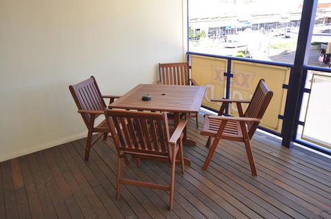 The Australian Hotel Motel - Accommodation Broadbeach 0